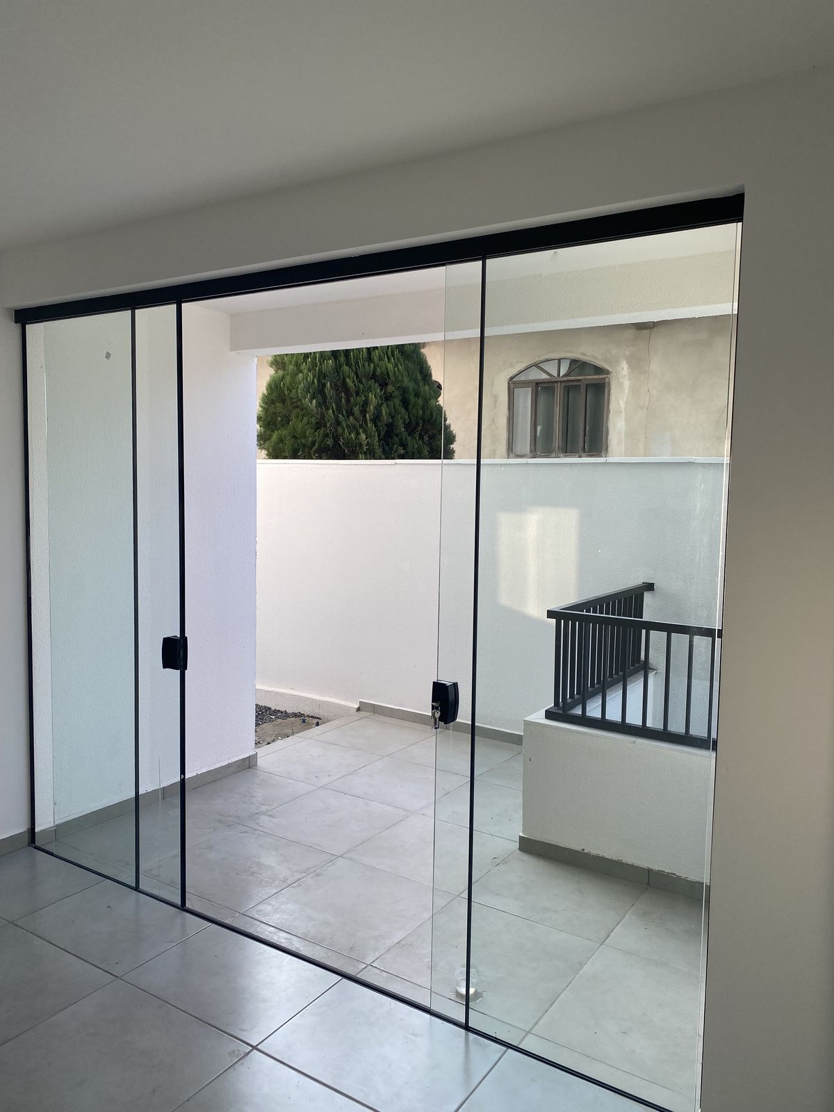 محل زجاج سكريت في الرياض